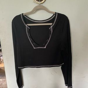 SHEIN top, v-cut black long sleeve cropped tee ribbed texture